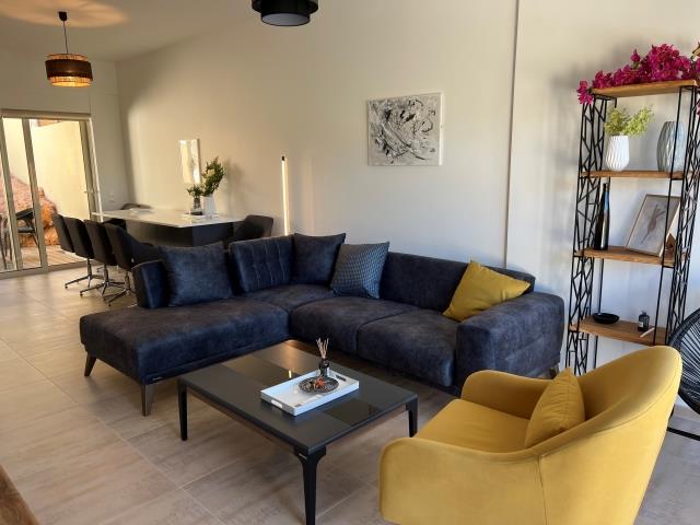 Image No.2-4 Bed Maisonette for sale