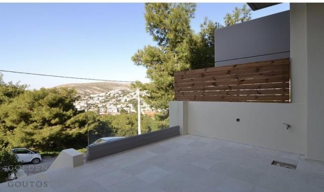 Image No.4-4 Bed Maisonette for sale