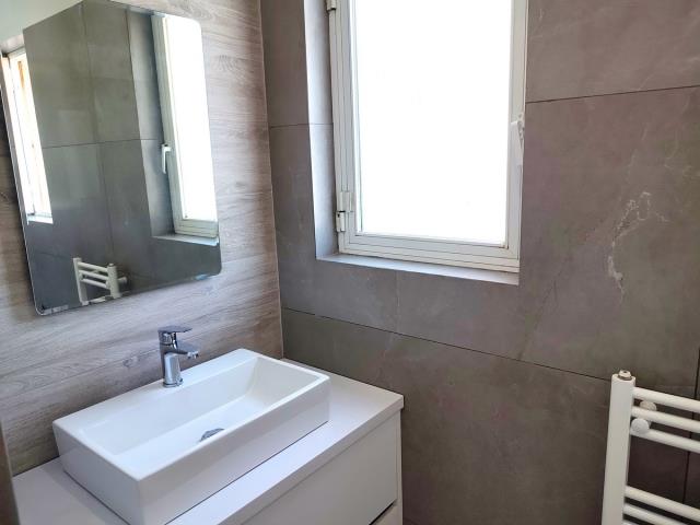 Image No.18-2 Bed Apartment for sale