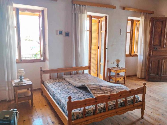 Image No.18-1 Bed House for sale