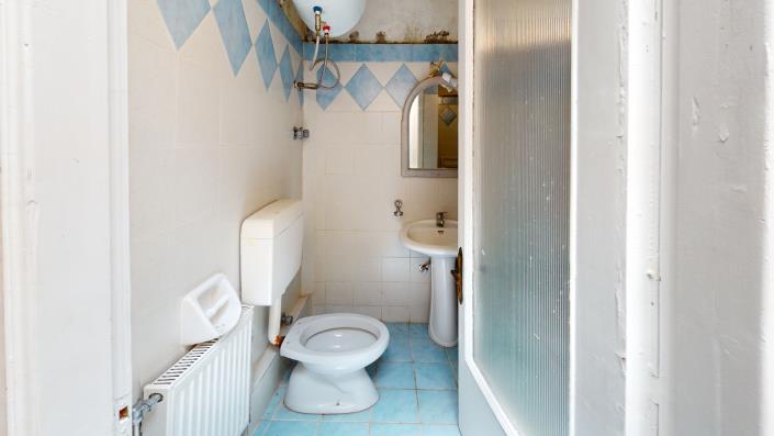 Image No.2-2 Bed House for sale