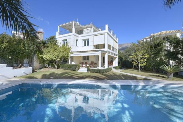 Image No.6-3 Bed House for sale