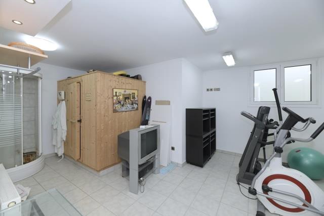 Image No.9-3 Bed House for sale