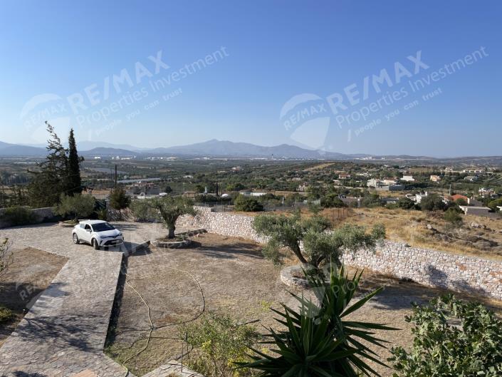 Image No.18-4 Bed House for sale