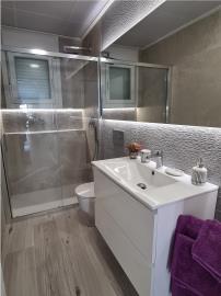 Bathroom1