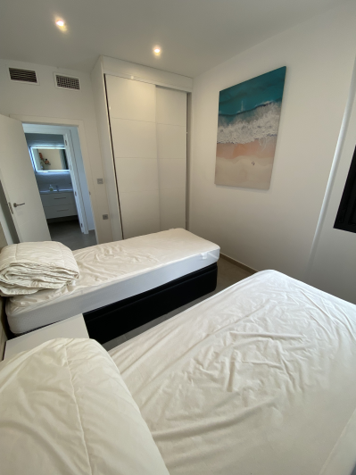 Image No.25-2 Bed Apartment for sale