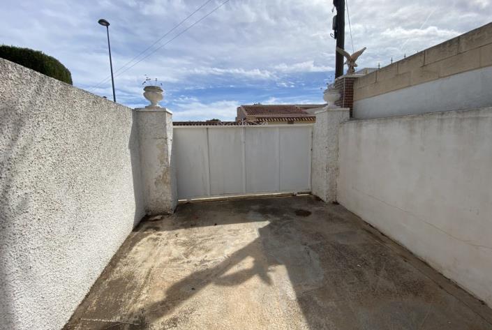 Image No.9-2 Bed House/Villa for sale