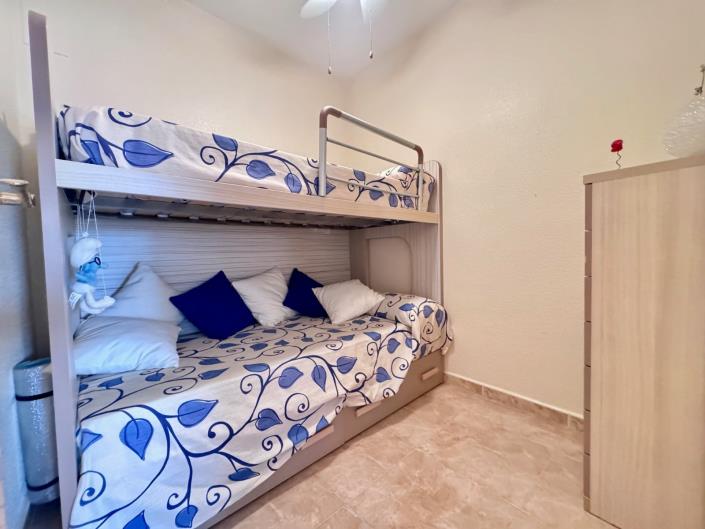 Image No.28-4 Bed House for sale