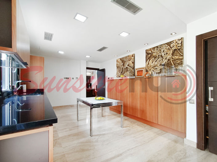 Image No.11-5 Bed Villa for sale