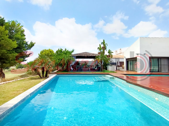 Image No.42-5 Bed Villa for sale