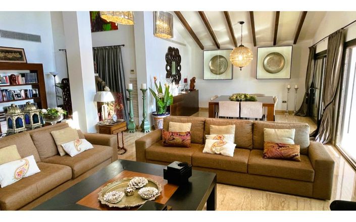 Image No.57-5 Bed Villa for sale