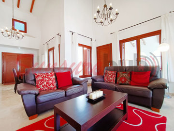 el-valle-esmerelda-02-villaliving-room-03w-sc