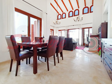 el-valle-esmerelda-02-villadining-room-01w-sc