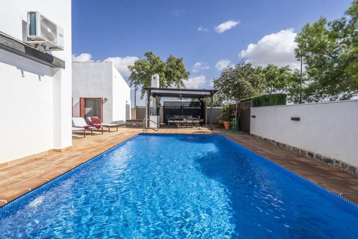 Image No.14-5 Bed Villa for sale