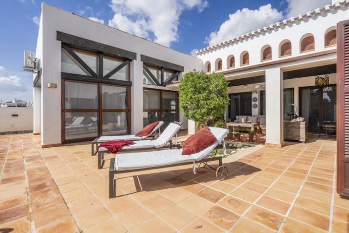 Image No.26-5 Bed Villa for sale