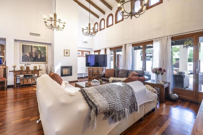 Image No.31-5 Bed Villa for sale