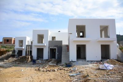 1 - Naxos, House