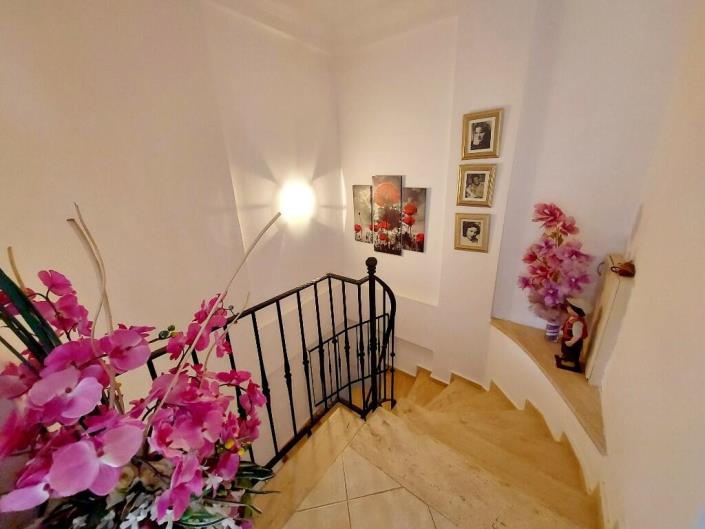 Image No.26-4 Bed Villa for sale