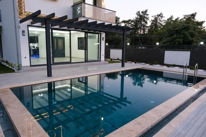 Image No.11-4 Bed Villa for sale