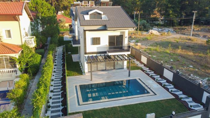 Image No.29-4 Bed Villa for sale