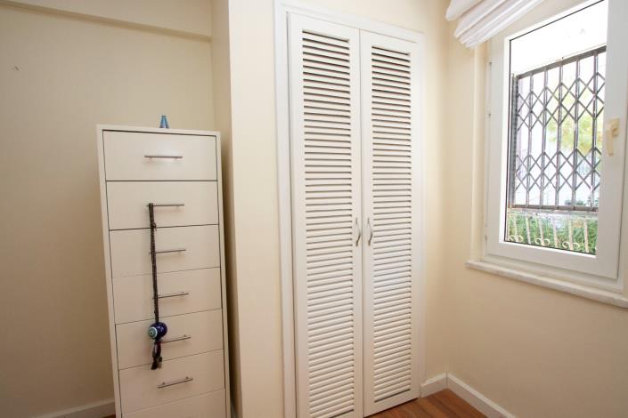 Image No.25-3 Bed Apartment for sale