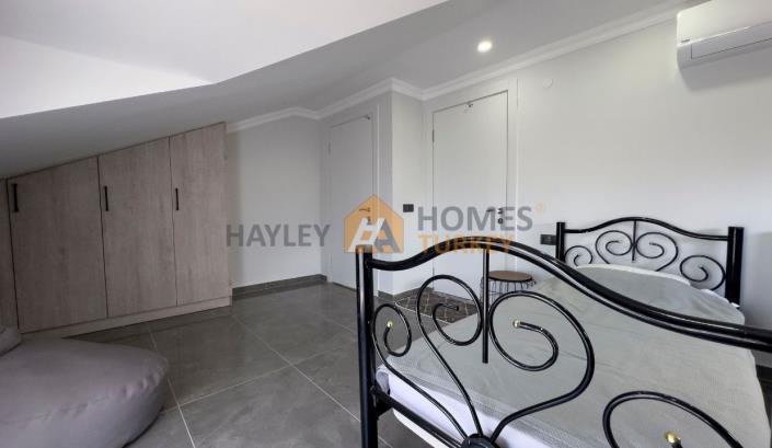 Image No.34-5 Bed Villa for sale