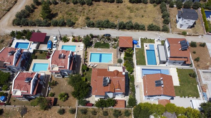 Image No.3-7 Bed Villa for sale