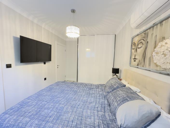 Image No.7-7 Bed Villa for sale