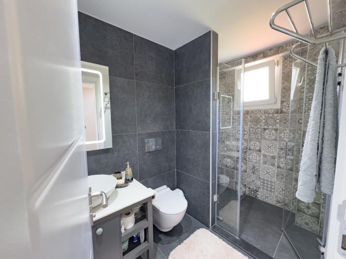 Image No.23-7 Bed Villa for sale