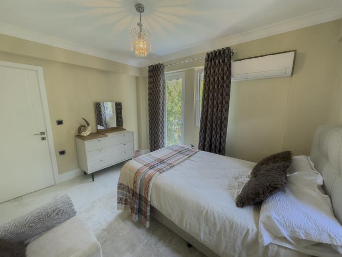 Image No.27-7 Bed Villa for sale