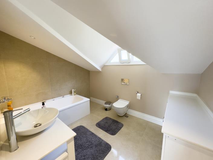 Image No.36-7 Bed Villa for sale