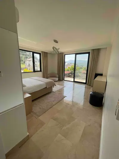 Image No.42-5 Bed Villa for sale