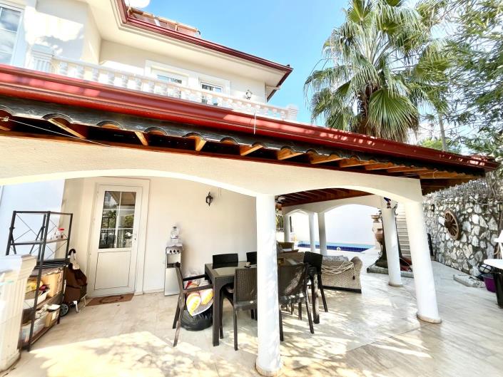 Image No.4-4 Bed Villa for sale