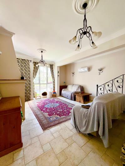 Image No.17-3 Bed Semi-Detached for sale