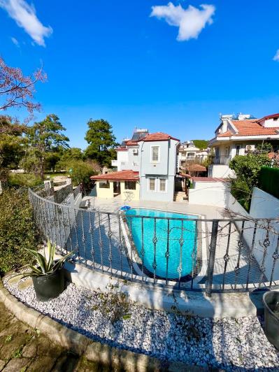 Image No.2-3 Bed Semi-Detached for sale