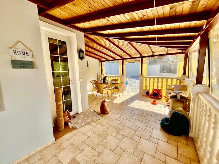 Image No.39-3 Bed Semi-Detached for sale