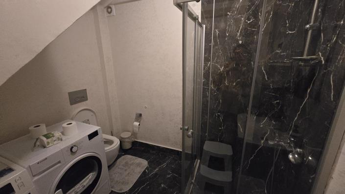 Image No.18-4 Bed Apartment for sale