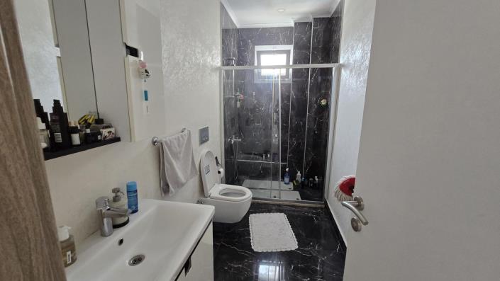 Image No.33-4 Bed Apartment for sale