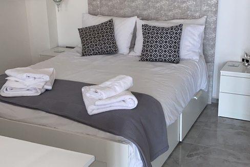 Image No.13-5 Bed Townhouse for sale