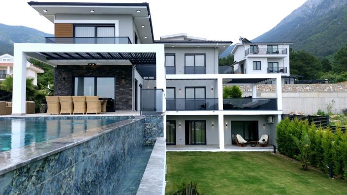 Image No.2-4 Bed Villa for sale