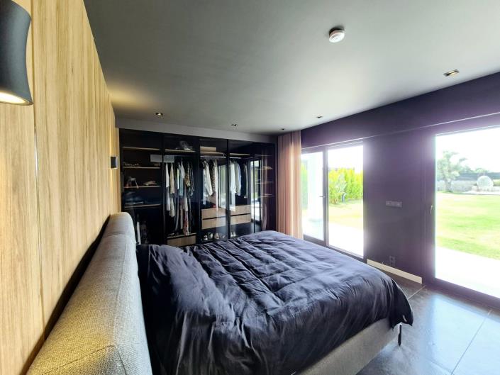 Image No.17-4 Bed Villa for sale