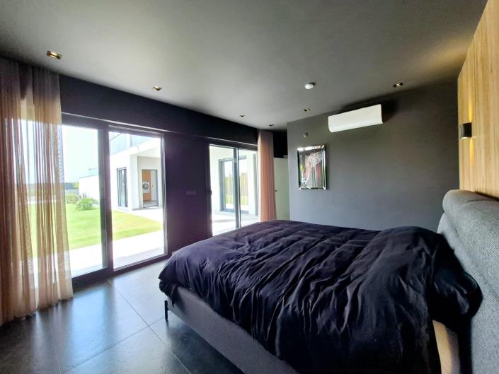 Image No.18-4 Bed Villa for sale