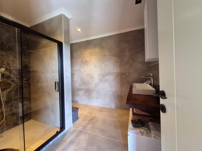 Image No.20-4 Bed Villa for sale