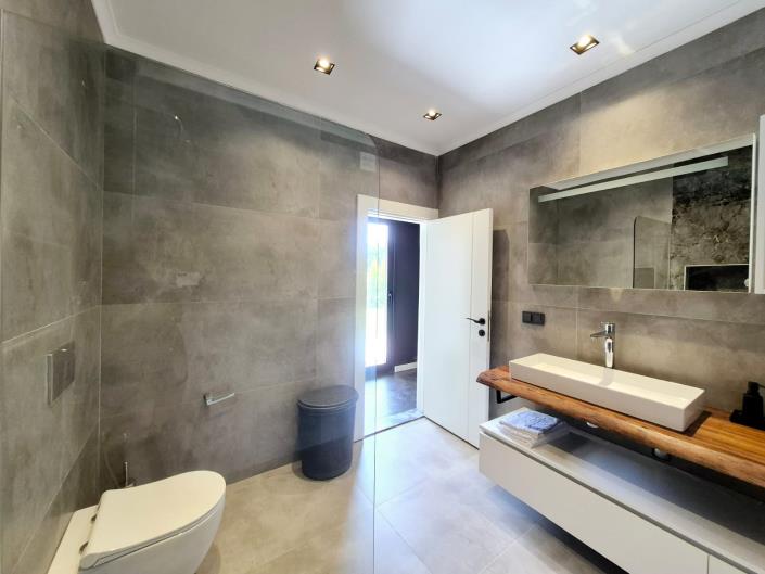 Image No.25-4 Bed Villa for sale