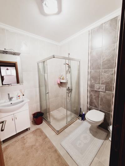 Image No.15-4 Bed Apartment for sale