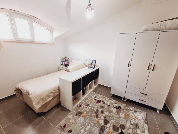 Image No.17-4 Bed Apartment for sale