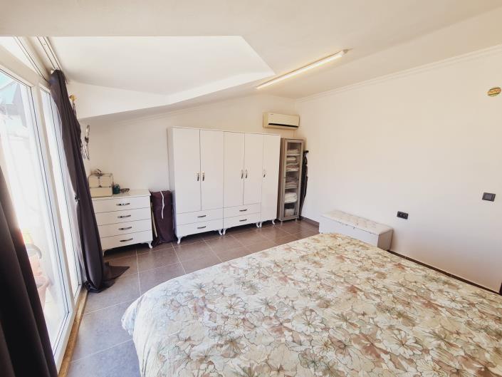 Image No.25-4 Bed Apartment for sale