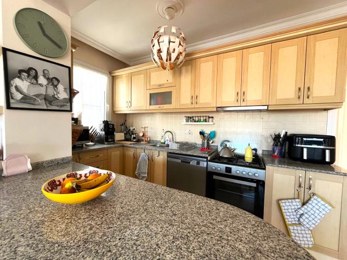 Image No.4-3 Bed Villa for sale