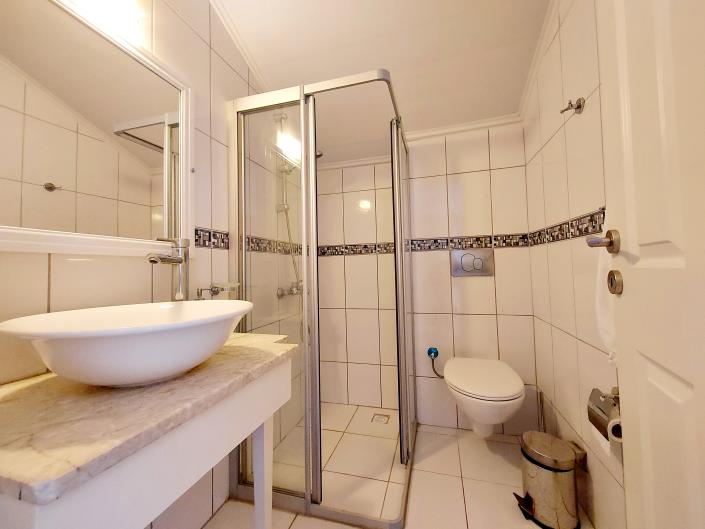 Image No.30-3 Bed Apartment for sale