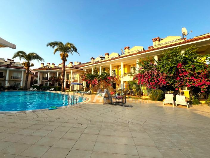 Image No.1-3 Bed Townhouse for sale